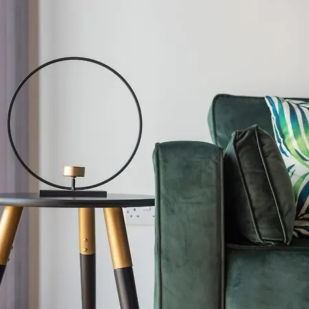 Stylish Flat In Converted Mill Leeds (West Yorkshire)